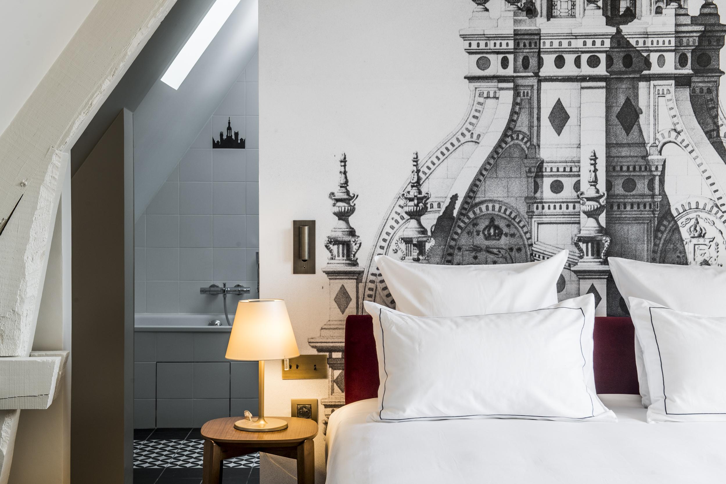 Hotel Relais De Chambord, A Small Luxury Of The World 4*